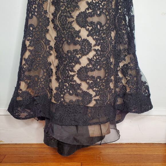 Alice + Olivia Jae Lace Open Back Maxi Dress Gown Black Mermaid Cocktail Size 8 - Picture 12 of 16
